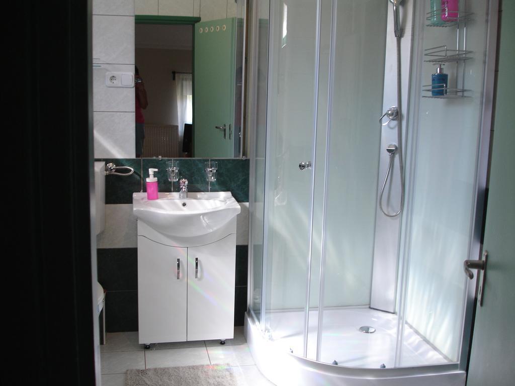 Biro Apartman ซาลาคาโรส ภายนอก รูปภาพ